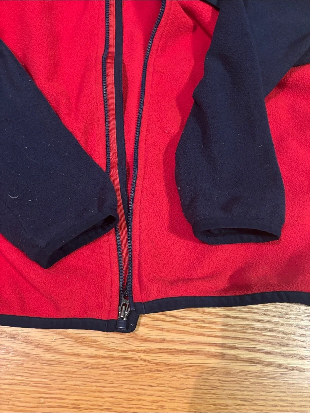 Patagonia Kids Hooded Fleece Jacket - Red and navy Boys or girls medium 10